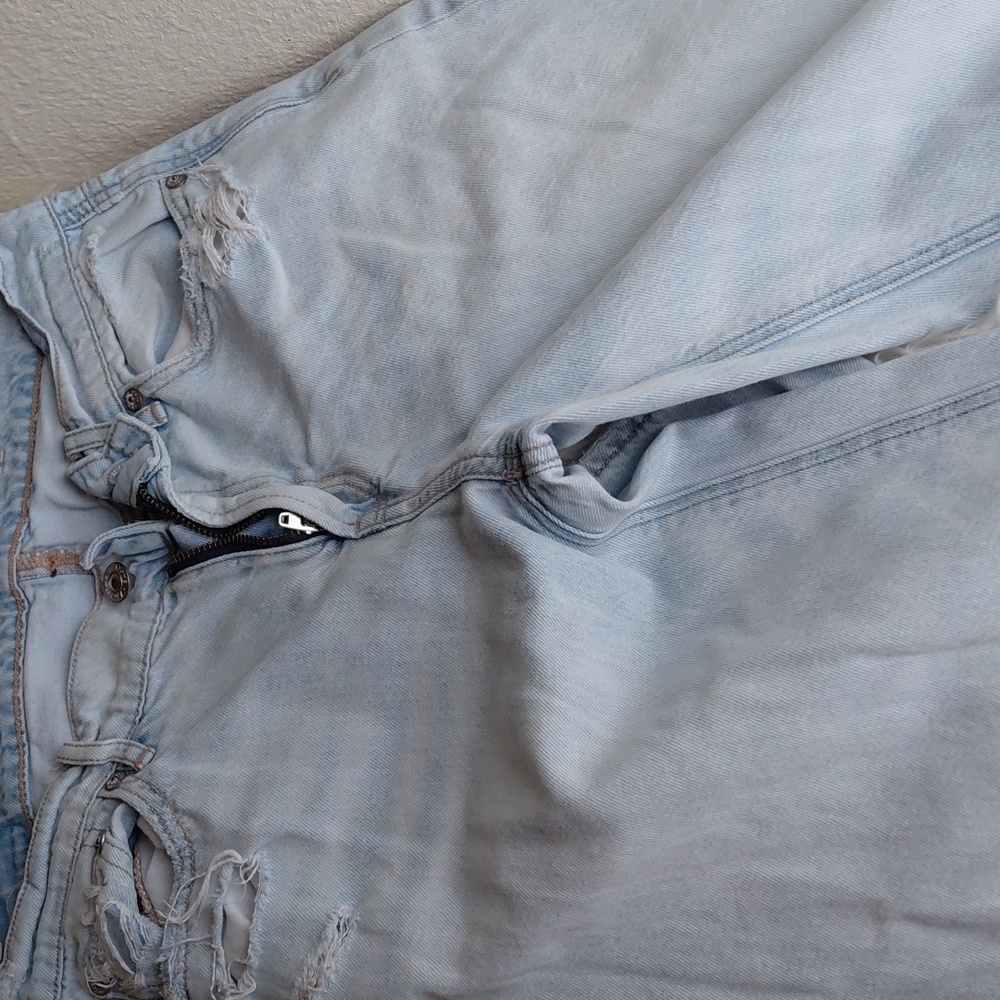 American Eagle Outfitters Light Wash Denim